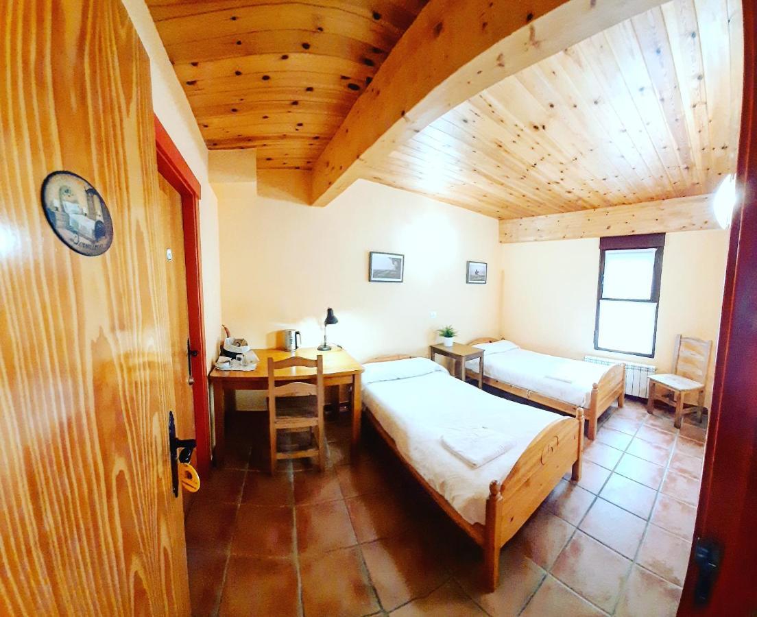 Albergue El Pajar De Ages - Exclusivo Para Peregrinos - Exclusive For Pilgrims Zewnętrze zdjęcie